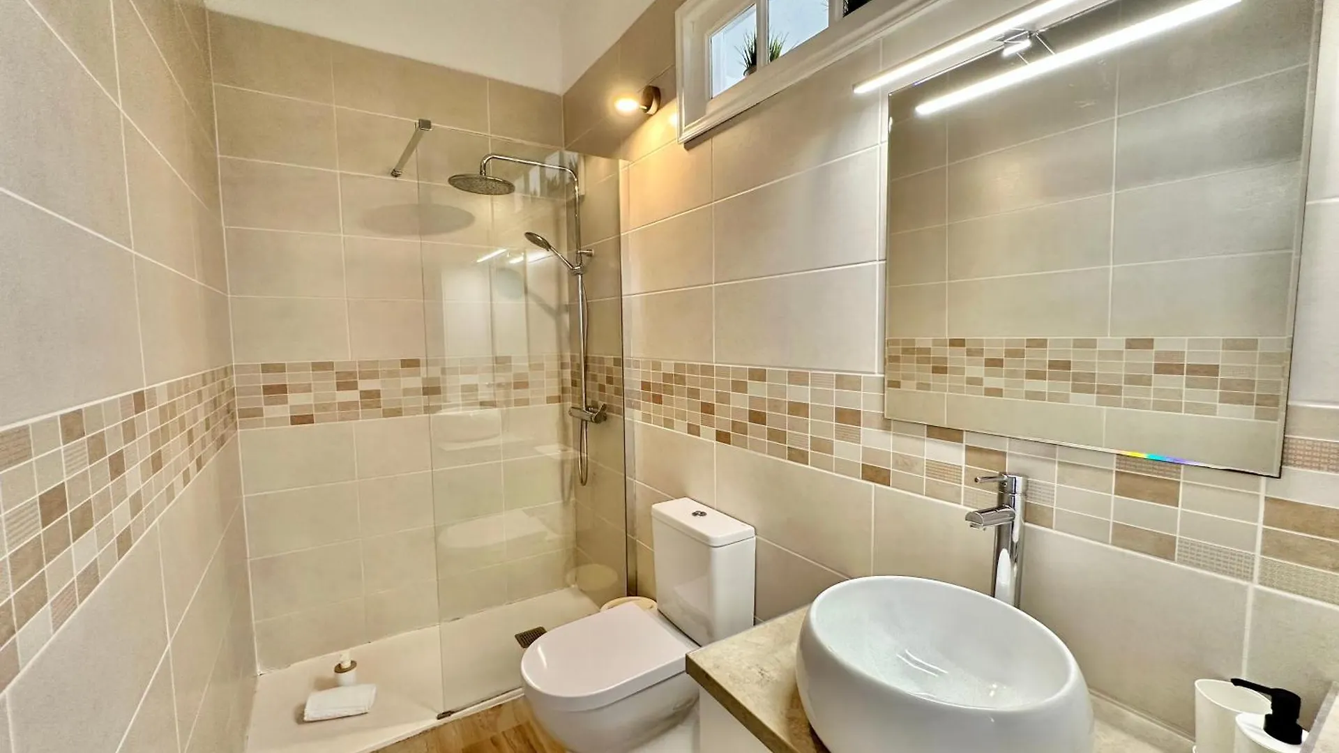 Villa Casa Maita Y Paito Abades  Spanien
